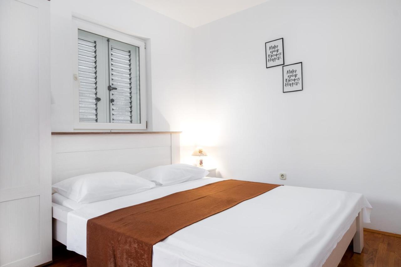 Apartment Ana-Marija Makarska Exterior photo